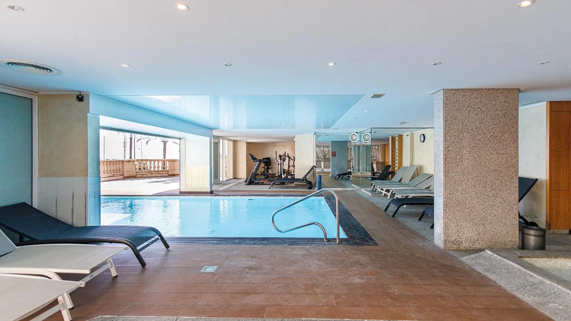 Le Victoria, Beau T2 Central Au Pied Des Plages, Piscine, Sauna Menton