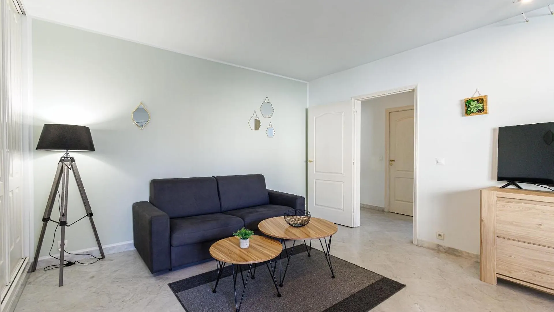 Le Victoria, Beau T2 Central Au Pied Des Plages, Piscine, Sauna Μεντόν